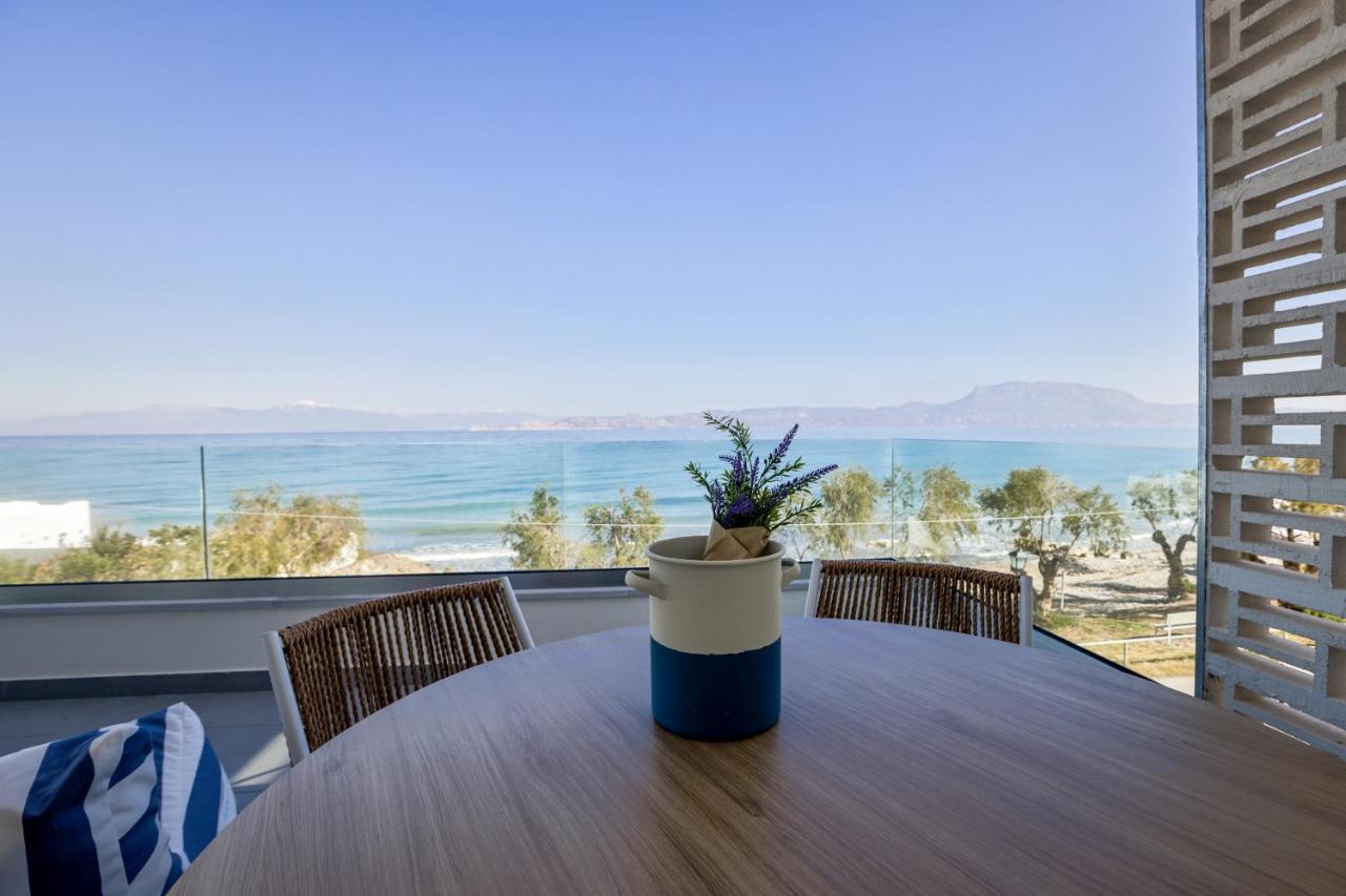 La Mer Bleue Boutique Suite Vrachati Ngoại thất bức ảnh